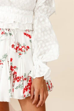 Robyn Flounce Mini Skirt Floral Print White -Selfie Leslie Shop 14254b24 s white 190805sl14743 ps bottom