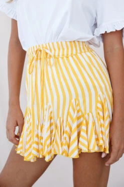 Robyn Pleated Striped Mini Skirt Yellow Stripe -Selfie Leslie Shop 190122sl 1179 14254b04 s yellow