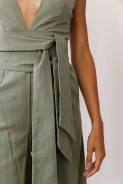Dylan V-Neckline Wide Leg Jumpsuit Olive -Selfie Leslie Shop 190123 sl13862 st1696d olive