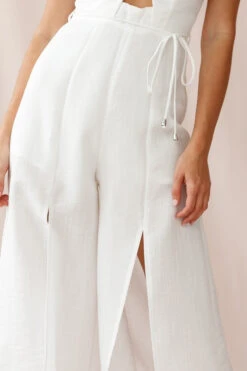 Charlie Structured Wide Leg Jumpsuit White -Selfie Leslie Shop 190227sl2143 62453b white
