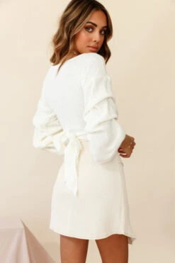 Morais Ruched Sleeve Sweater Crop Top Off White -Selfie Leslie Shop 25564d01 white 190805sl14697 ps top