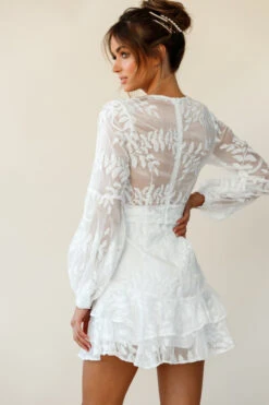 Kerry Layered Balloon Sleeve Dress Floral Embroidered White -Selfie Leslie Shop 25630B44 WHITE 2