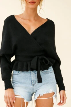 Amara Long Sleeve Knit Top Black -Selfie Leslie Shop 27129b black 191030sl1801