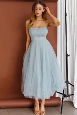 Floating By Pleated Neckline Mesh Midi Dress Sage 15 Floating By Pleated Neckline Mesh Midi Dress Sage -Selfie Leslie Shop 27460D05 20SAGE 7