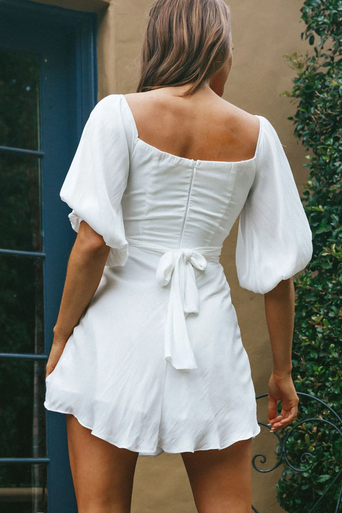 Linka On Or Off-Shoulder Half Sleeve Tie-Back Dress White 4 Linka On Or Off-Shoulder Half Sleeve Tie-Back Dress White - Image 2