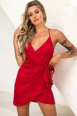 Medellin Gathered Detail Side-Tie Wrap Dress Red -Selfie Leslie Shop 62870B RED 4