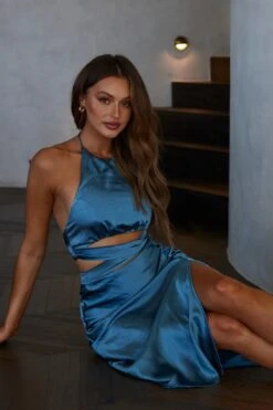 Social Butterfly Cut-Out Waist Midi Dress Midnight Blue -Selfie Leslie Shop 63398J08 20MIDNIGHT 20BLUE 4