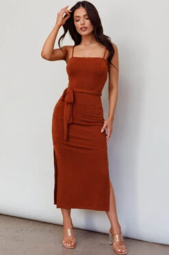 Serenade Me Square Neckline Side Split Midi Dress Cinnamon 13 Serenade Me Square Neckline Side Split Midi Dress Cinnamon -Selfie Leslie Shop A0154JS06 20CINNAMON 5