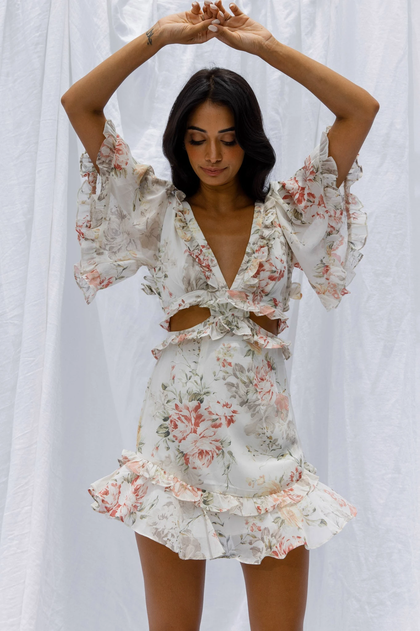 My Belle Cut-Out Detail Frill Accent Dress Vintage Floral Print White 7 My Belle Cut-Out Detail Frill Accent Dress Vintage Floral Print White - Image 5