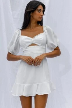 Catch Feelings Sweetheart Neckline Puff Sleeve Dot Trim Dress White -Selfie Leslie Shop CM1179B15 20WHITE 5