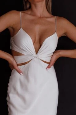 Dance With Me Crossover Bust Midi Dress Ivory -Selfie Leslie Shop CM1585B 20IVORY 4