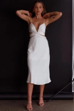 Dance With Me Crossover Bust Midi Dress Ivory -Selfie Leslie Shop CM1585B 20IVORY 7