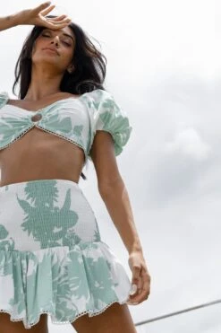 Escape With Me Shirred Mini Skirt Printed Sage -Selfie Leslie Shop CM1644J S 20SAGE 4