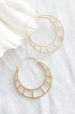 Dinah Hoop Earrings Gold