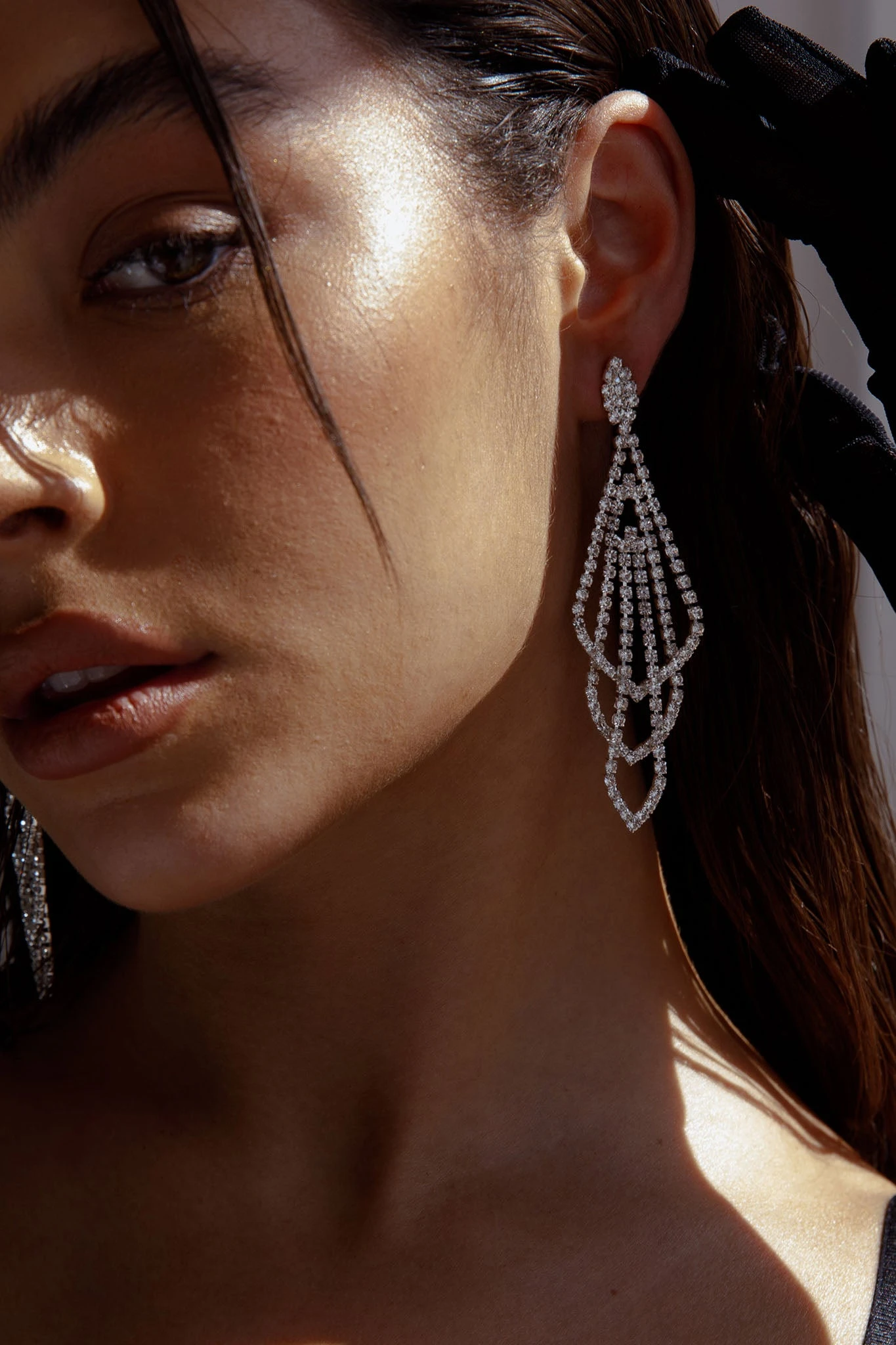 Evangelina Chandelier Earrings Silver 5 Evangelina Chandelier Earrings Silver - Image 3