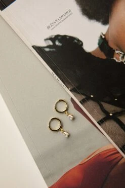 Teary Drop Diamante Hoop Earrings Gold -Selfie Leslie Shop ER0122GOLD 3