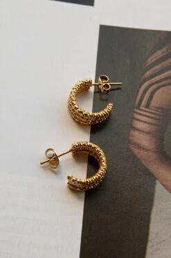 Goldilocks Open Hoop Earrings Gold -Selfie Leslie Shop ER0128GOLD 2