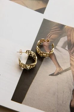 Georgiana Open Chain Hoop Earrings Gold -Selfie Leslie Shop ER0140GOLD 1