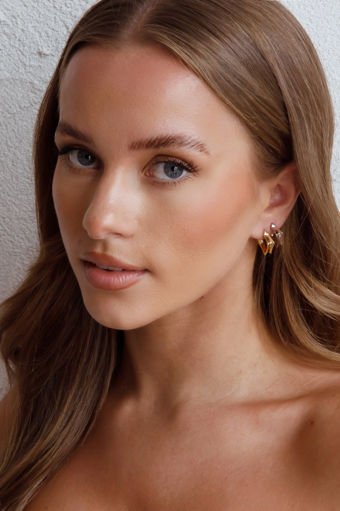 Isis Open Trapeze Hoop Earrings Silver 6 Isis Open Trapeze Hoop Earrings Silver - Image 4