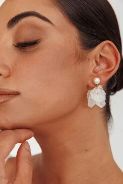 Earth Angel Petal Earrings Gold 11 Earth Angel Petal Earrings Gold -Selfie Leslie Shop ER0151 20GOLD 2