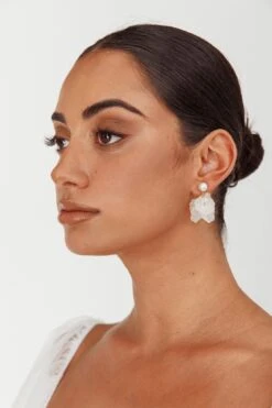 Earth Angel Petal Earrings Gold 15 Earth Angel Petal Earrings Gold -Selfie Leslie Shop ER0151 20GOLD 7