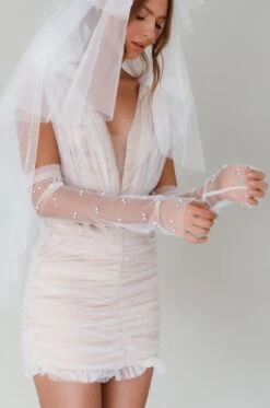 Only You Pearl Elbow Gloves Ivory -Selfie Leslie Shop GL00001 20IVORY 5