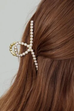 Hannah Pearl Twist Hair Claw Gold -Selfie Leslie Shop HA00033 20GOLD 2