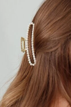 Ellie Pearl Square Claw Gold -Selfie Leslie Shop HA00034 20GOLD 2