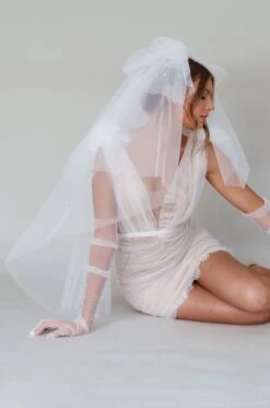 Unforgettable Pearl Veil White 12 Unforgettable Pearl Veil White -Selfie Leslie Shop HA00047 20WHITE 5