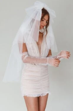 Unforgettable Pearl Veil White 13 Unforgettable Pearl Veil White -Selfie Leslie Shop HA00047 20WHITE 6