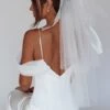 Evelyn Bow & Fishnet Bridal Veil White