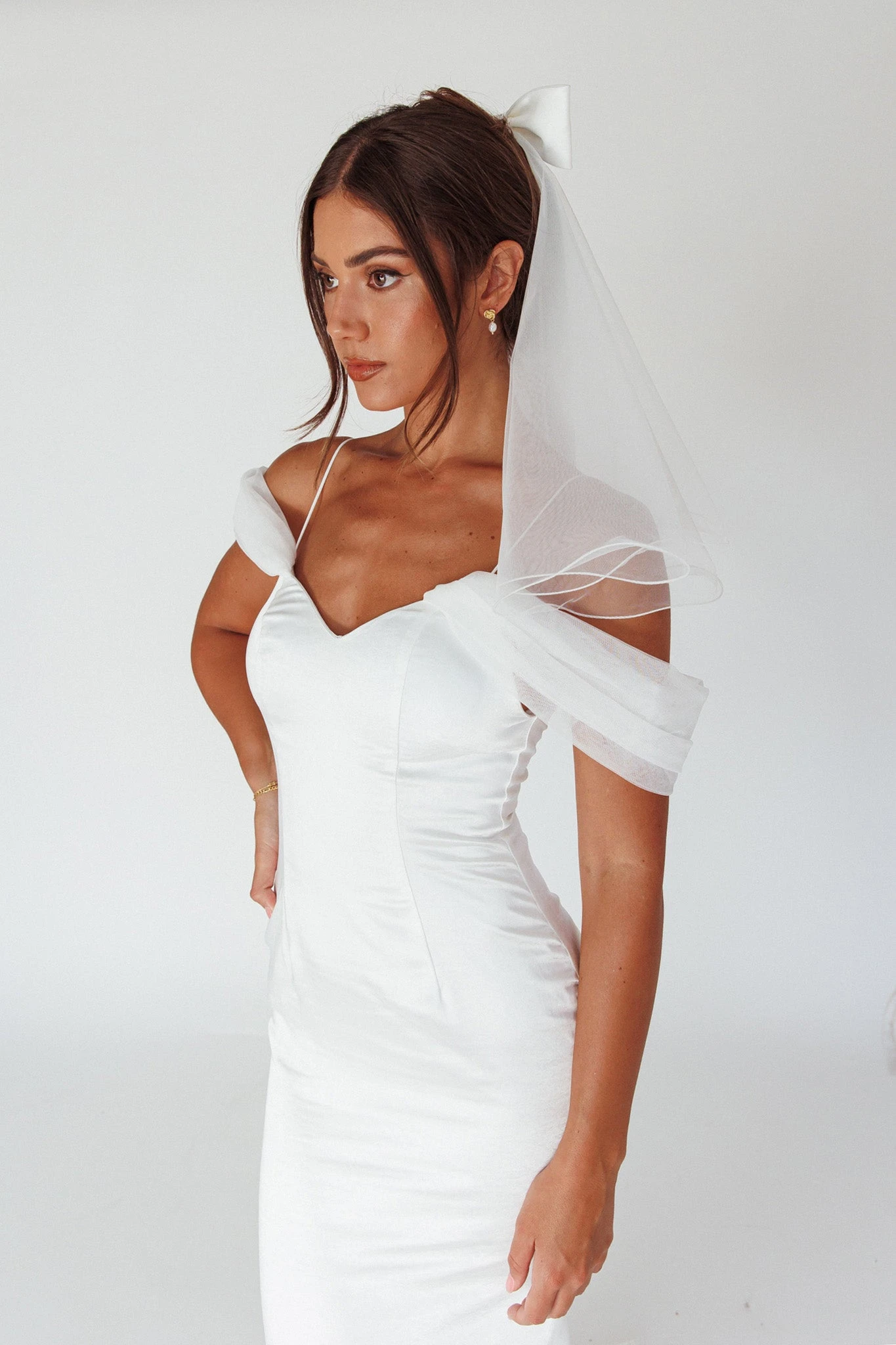 Florence Bow Bridal Veil White 6 Florence Bow Bridal Veil White - Image 4
