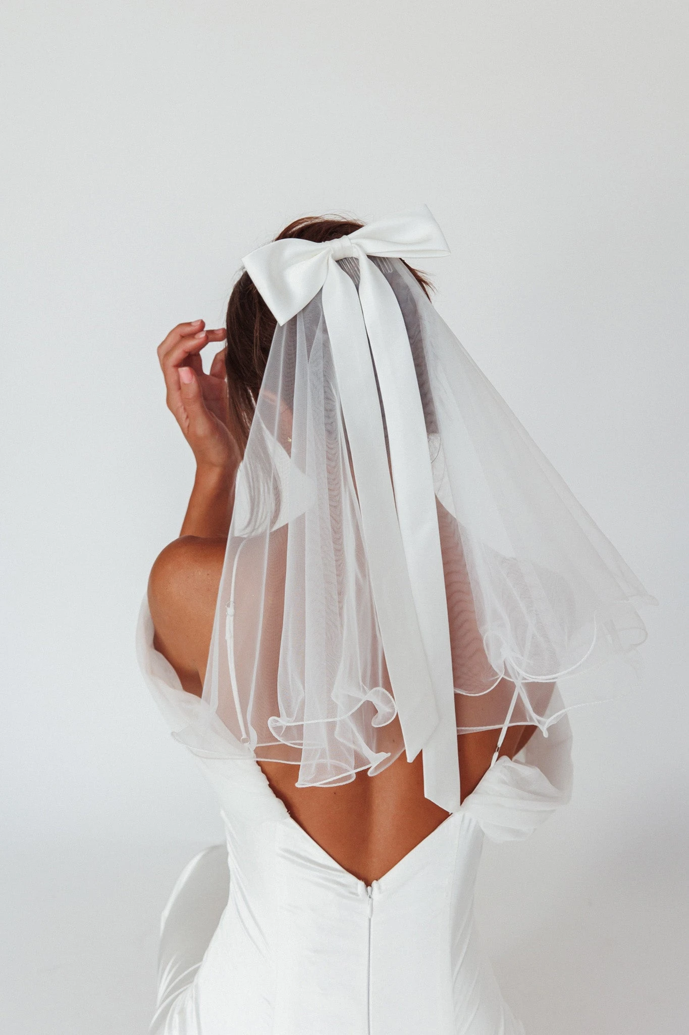 Florence Bow Bridal Veil White 7 Florence Bow Bridal Veil White - Image 5