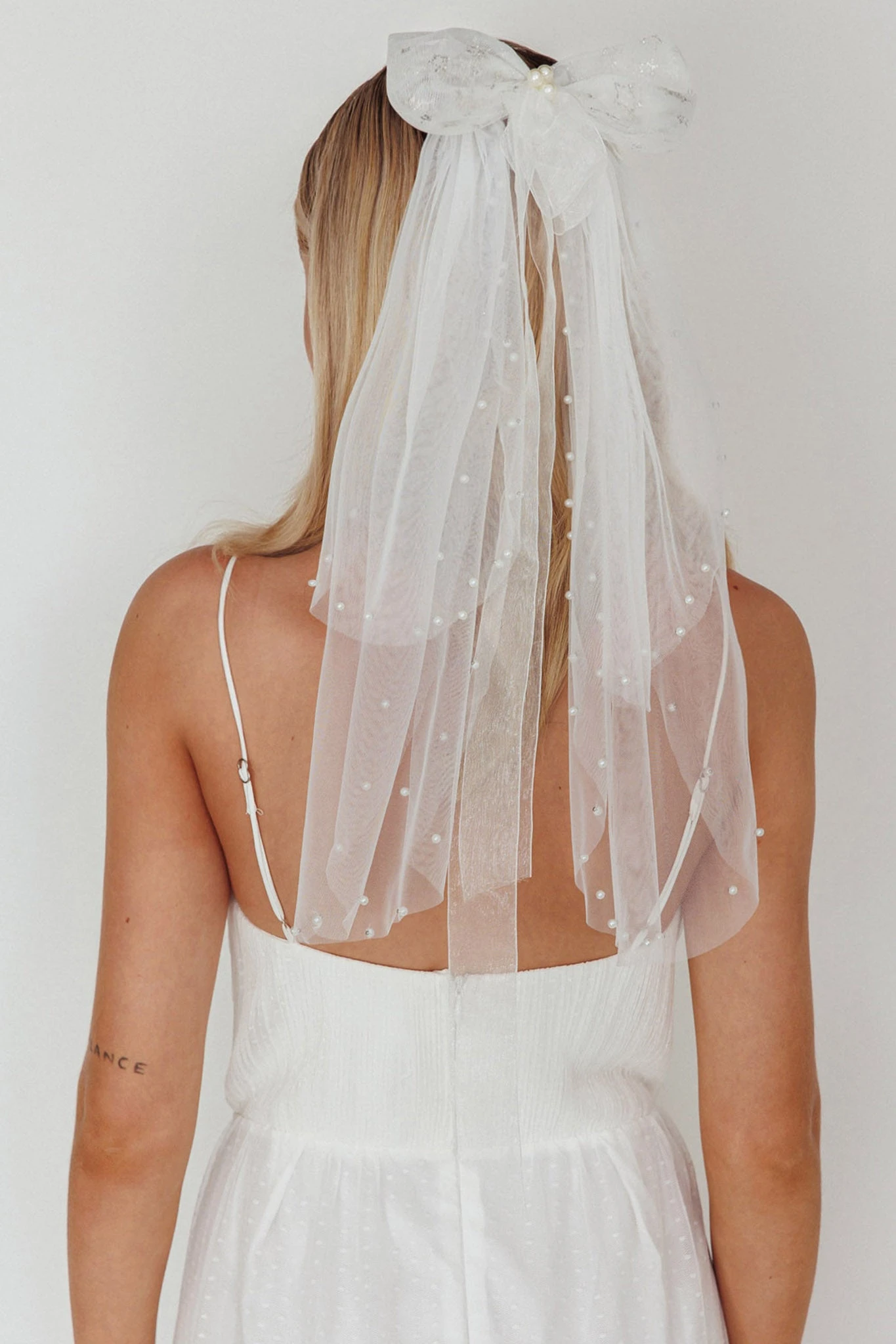 Bella Pearl & Glitter Star Veil White 3 Bella Pearl & Glitter Star Veil White