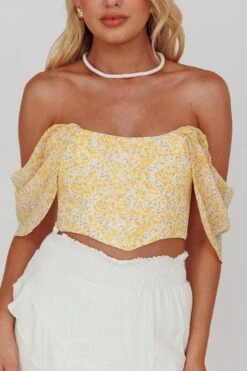 Brandy Off-Shoulder Pointed Hem Crop Top Mottled Print Yellow 9 Brandy Off-Shoulder Pointed Hem Crop Top Mottled Print Yellow -Selfie Leslie Shop KJ0162D T 20YELLOW 4