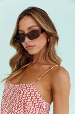 Hacker Classic 90's Square Frame Sunglasses Tea 12 Hacker Classic 90's Square Frame Sunglasses Tea -Selfie Leslie Shop SG003TEA 4