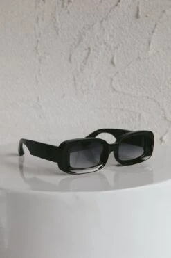 Zion Square Frame Sunglasses Black -Selfie Leslie Shop SG006BLACK 2