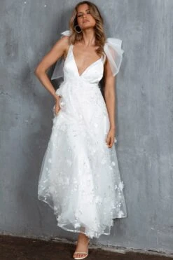 Chantilly Tied Shoulder Maxi Dress White 17 Chantilly Tied Shoulder Maxi Dress White -Selfie Leslie Shop ST3288D01 20WHITE 5