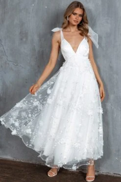 Chantilly Tied Shoulder Maxi Dress White 18 Chantilly Tied Shoulder Maxi Dress White -Selfie Leslie Shop ST3288D01 20WHITE 6