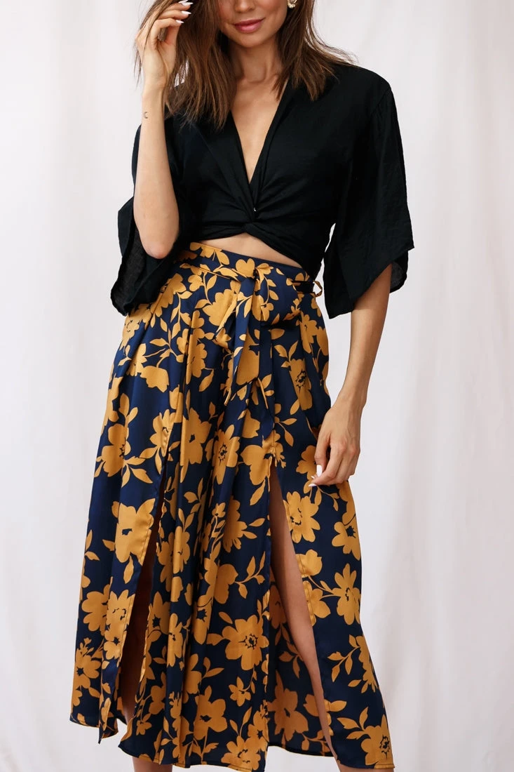 Danika Front Split Midi Culotte Pants Navy/Mustard 6 Danika Front Split Midi Culotte Pants Navy/Mustard - Image 4