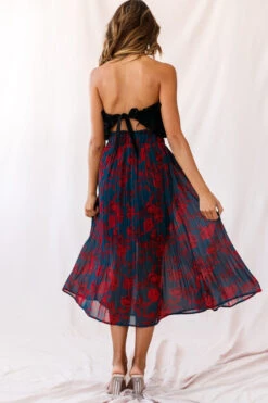 Caroline Accordion Pleat Midi Skirt Forest Green/Red -Selfie Leslie Shop photo 3291 26917b forest green red